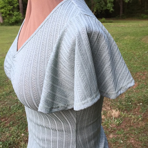 🌻Pie in the Sky Sage Top🌻 - Picture 2 of 5